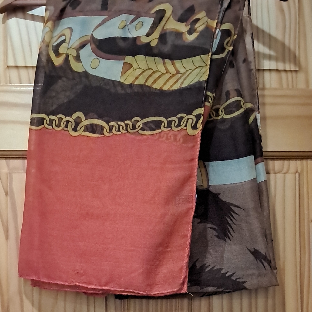 Silk-Feel Chain Print Scarf in Coral, Black & Teal